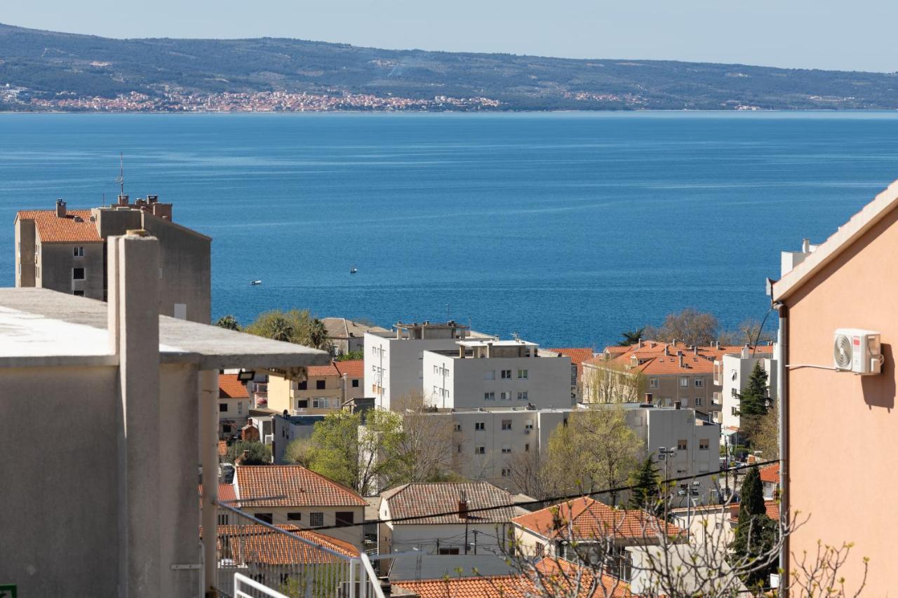 Apartments With A Parking Space Dugi Rat, Omis - 19516 Bagian luar foto