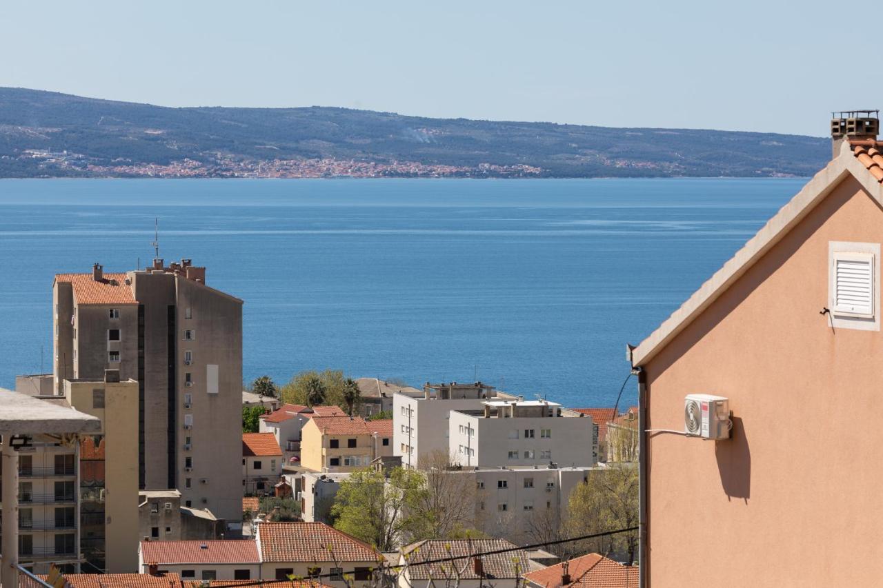 Apartments With A Parking Space Dugi Rat, Omis - 19516 Bagian luar foto