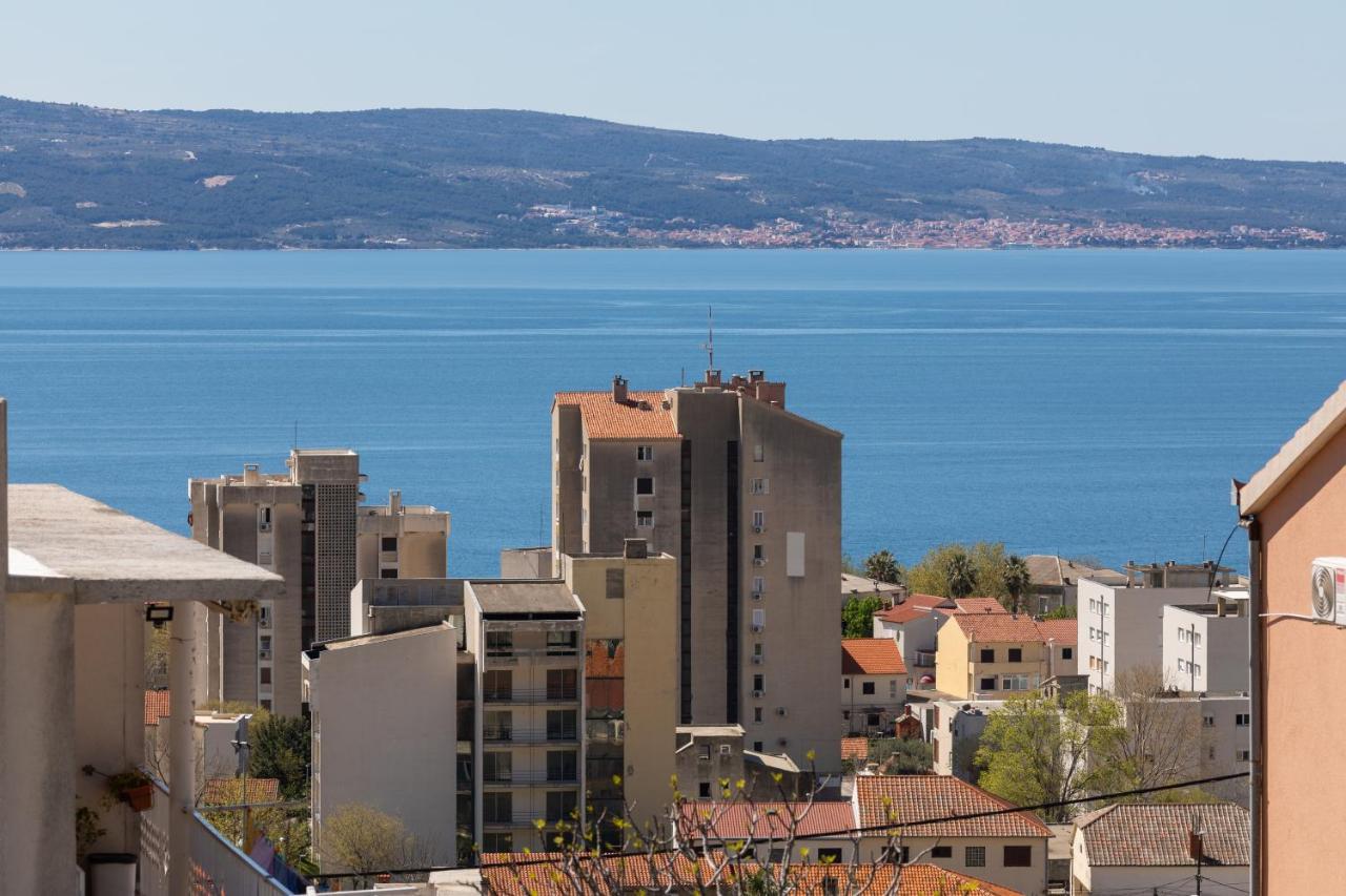 Apartments With A Parking Space Dugi Rat, Omis - 19516 Bagian luar foto