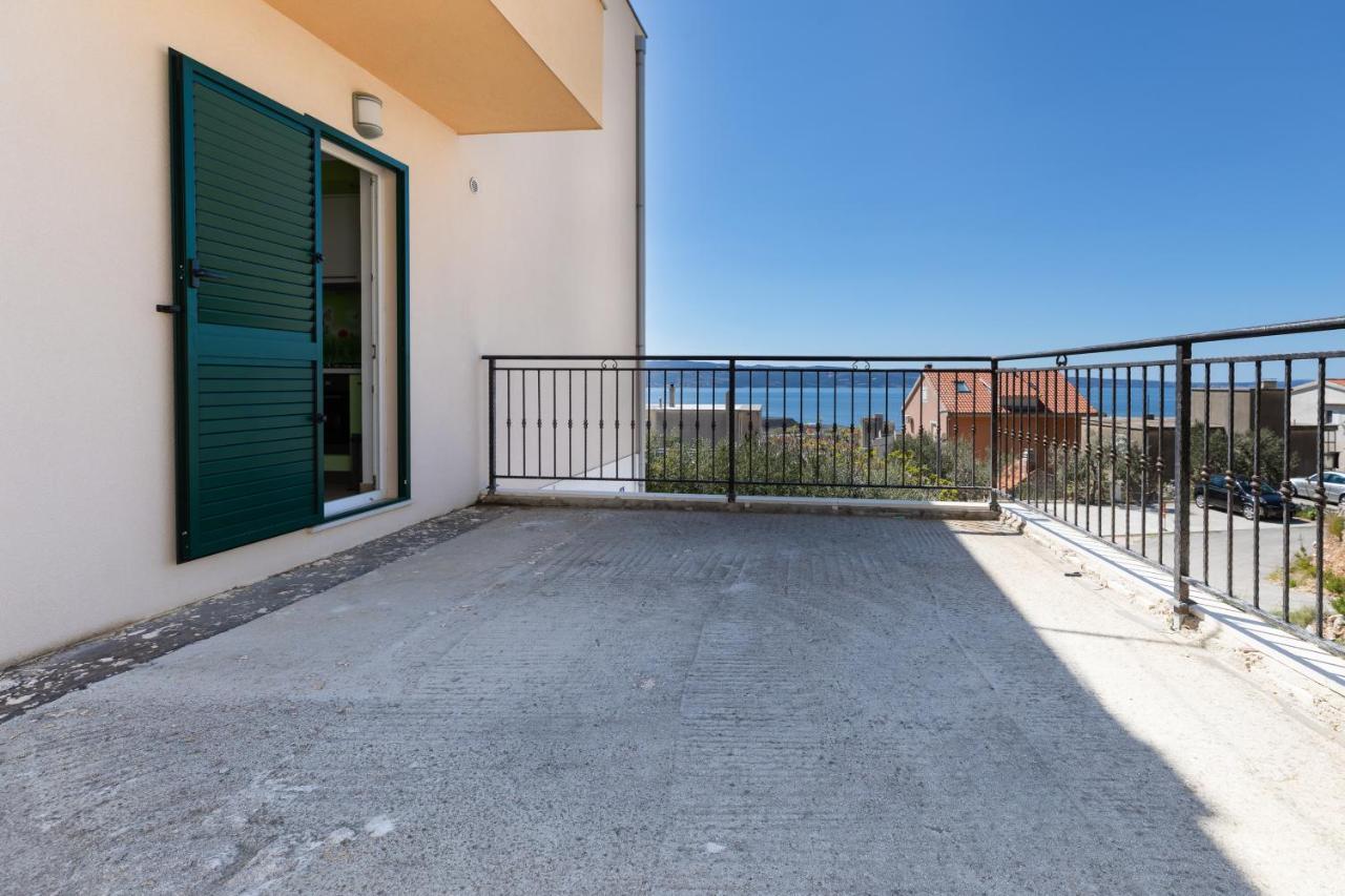 Apartments With A Parking Space Dugi Rat, Omis - 19516 Bagian luar foto